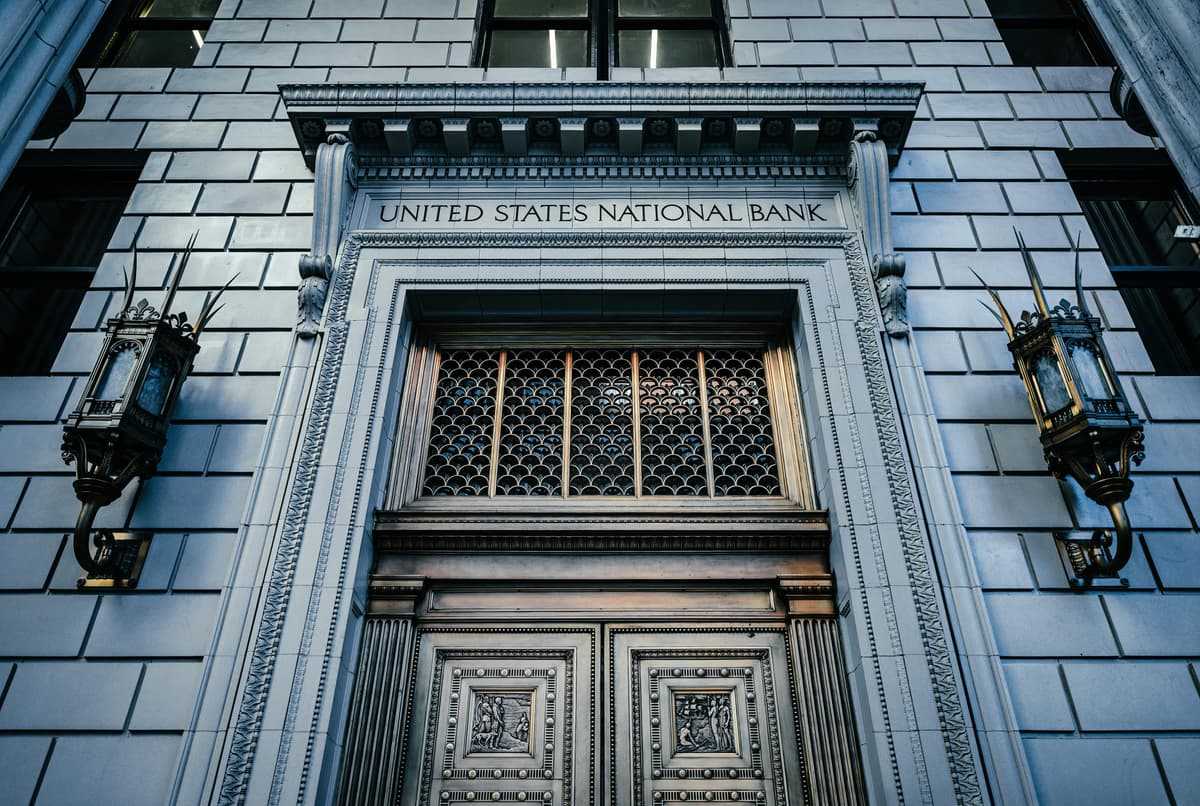 Banking and finance data retention planning